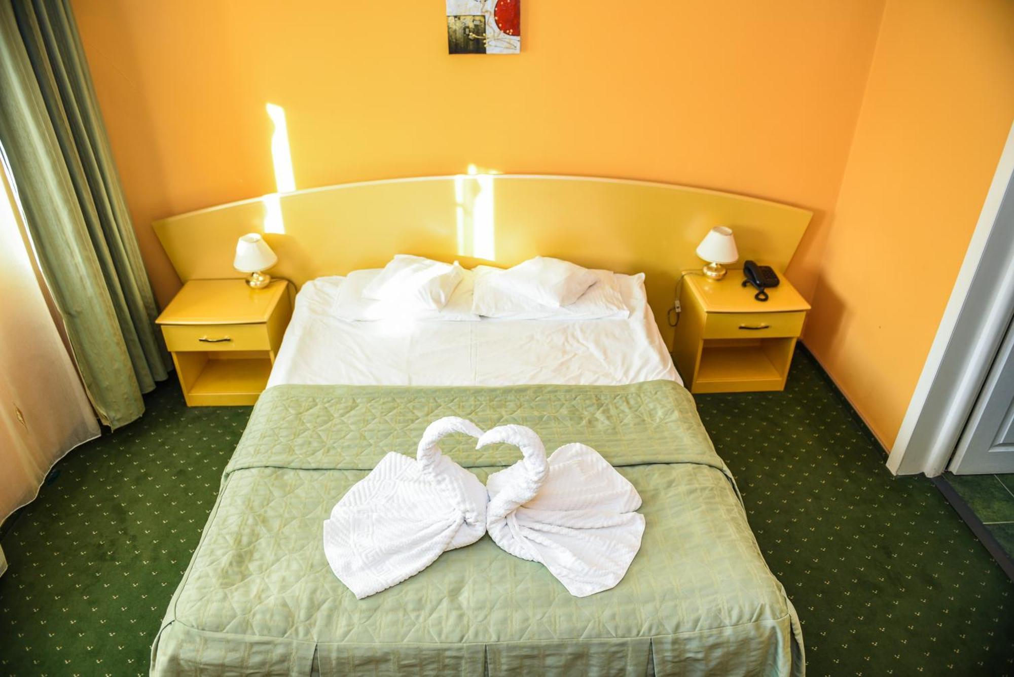 Eurohotel Baia Mare Extérieur photo