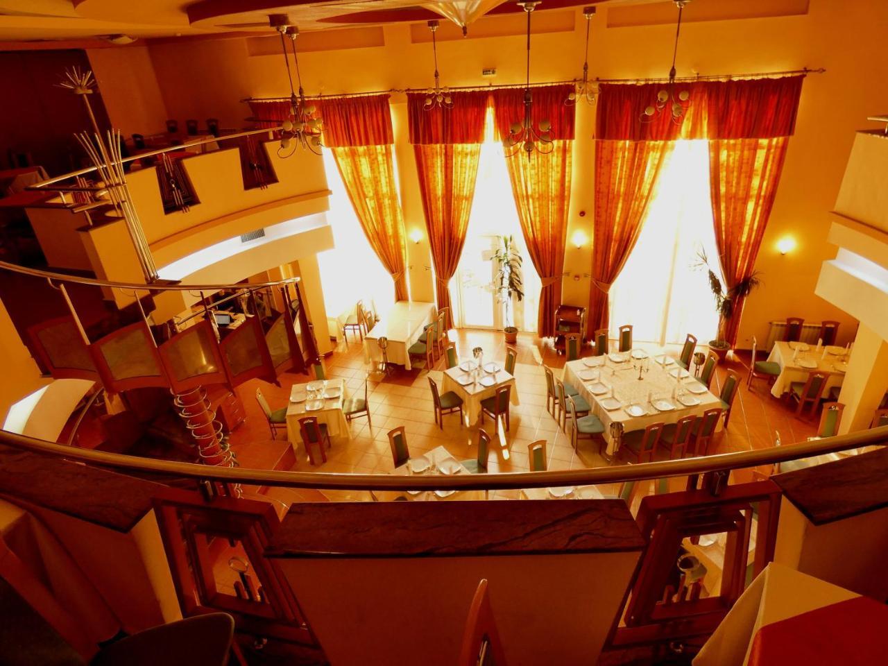 Eurohotel Baia Mare Extérieur photo