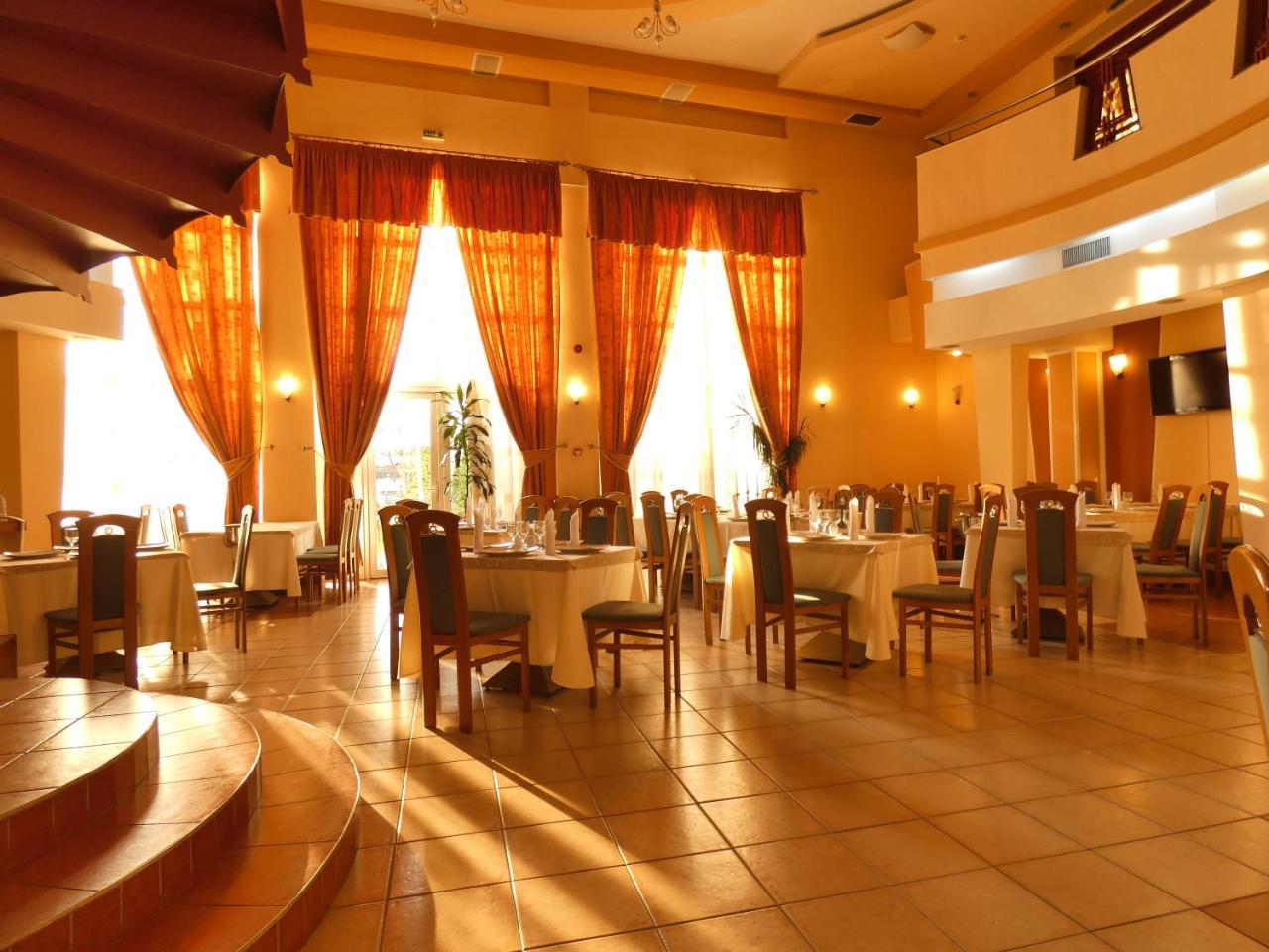Eurohotel Baia Mare Extérieur photo